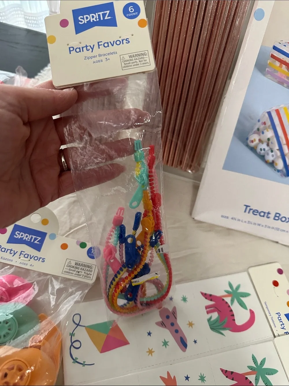 Spritz Colorful Party Favor Kit - Pink, Yellow, Red, Blue, Green, Purple NWT